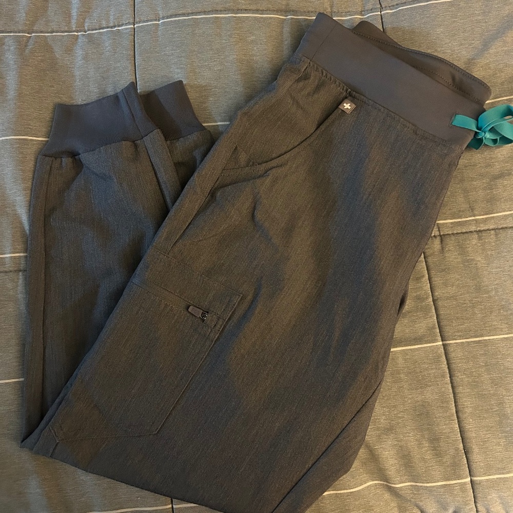 FIGS Scrub Pants